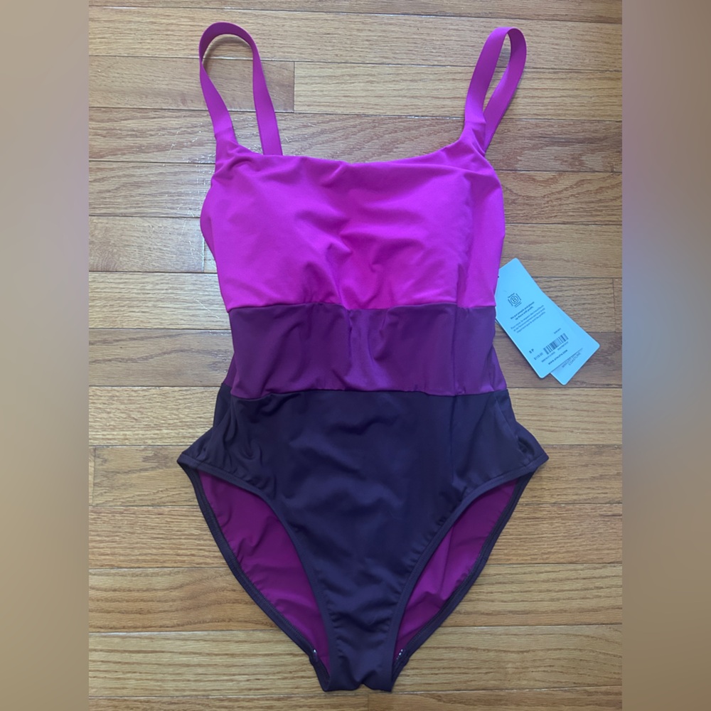 Athleta Coastline One Piece Swimsuit Women's Size S Electric Fuchsia NWT